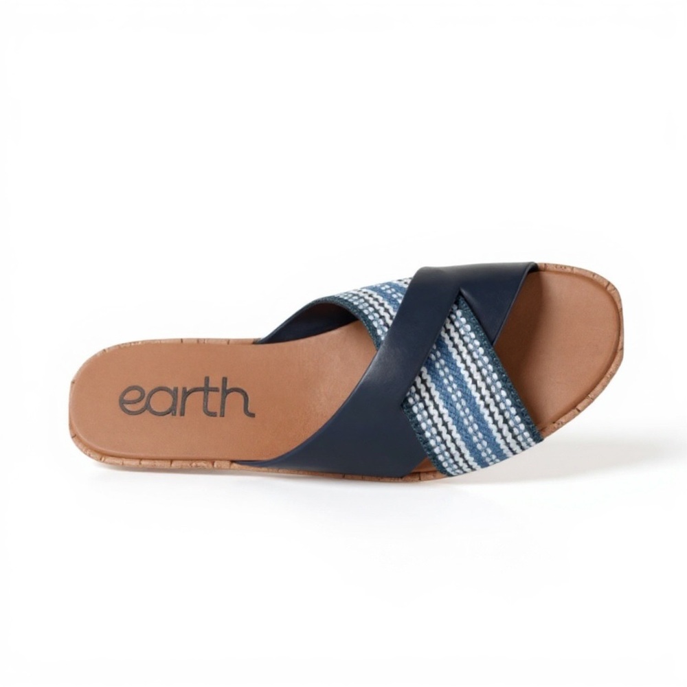 Earth Finale Blue White Criss Cross Strap Platform Slides Comfort Scandi Girl